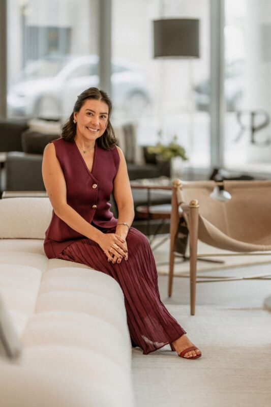 Quem Somos Cláudia Freitas — designer de interiores em Lisboa